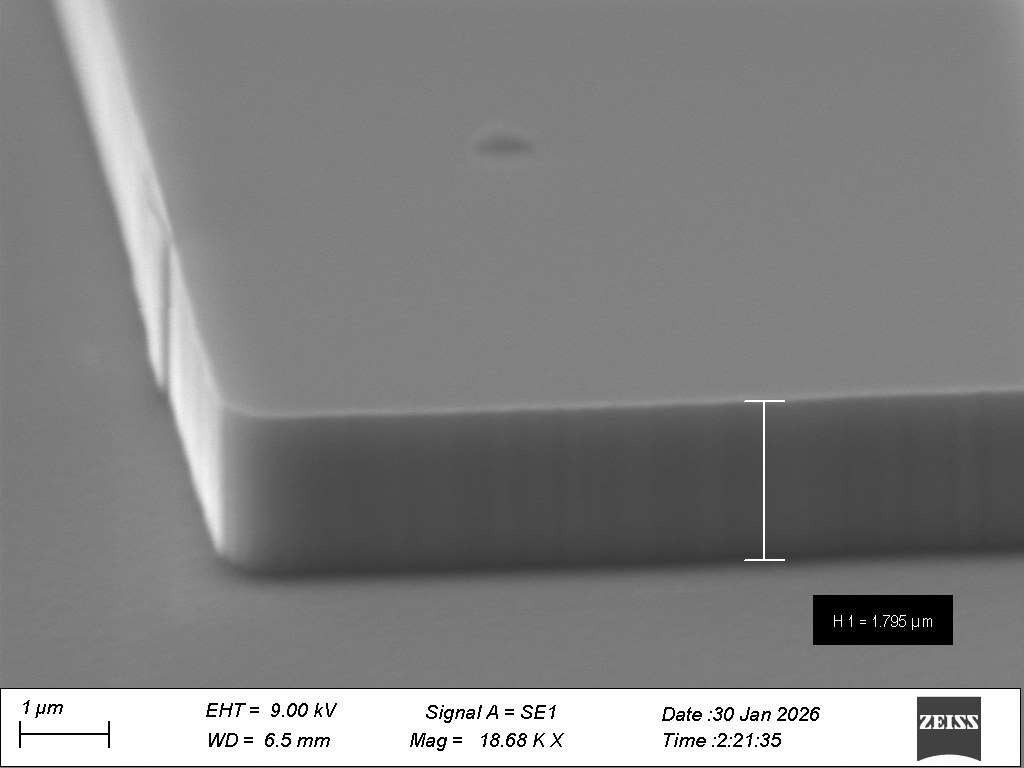 SEM image of an etched silicon dielectric slab waveguide